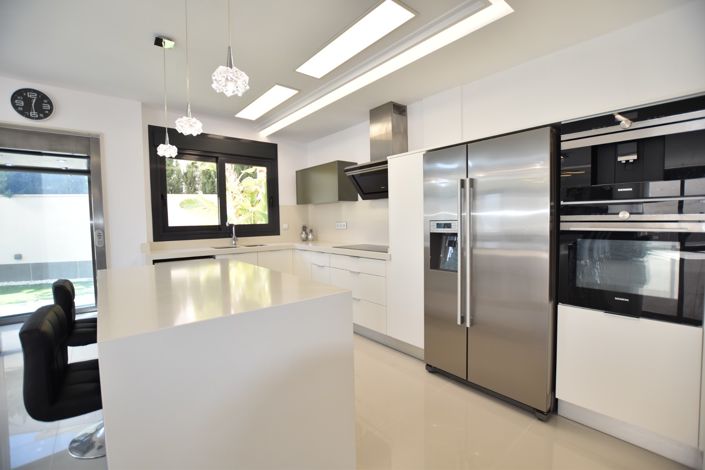 Image No.9-5 Bed Villa for sale