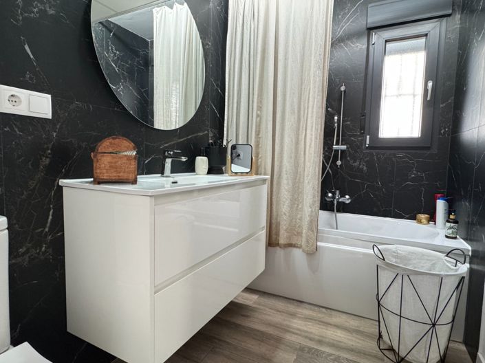 Image No.35-5 Bed Villa for sale