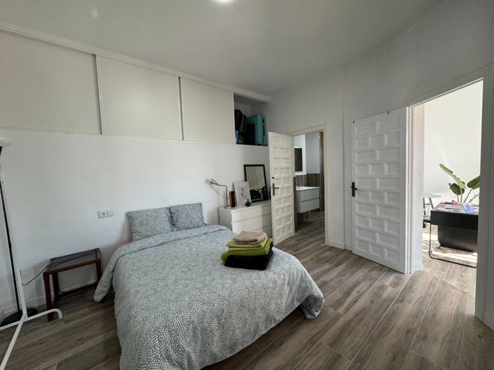 Image No.8-5 Bed Villa for sale