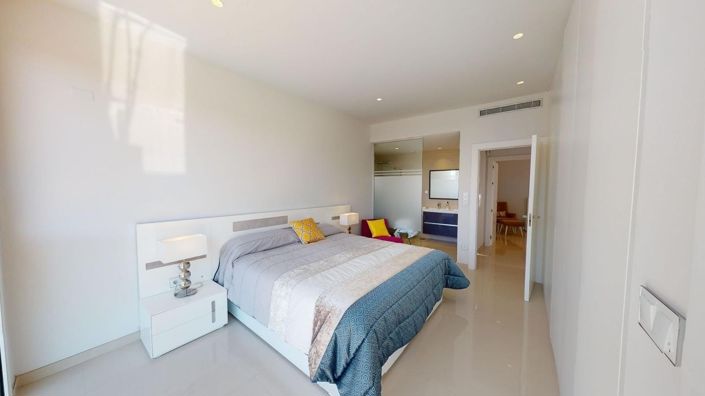 Image No.26-4 Bed Villa for sale