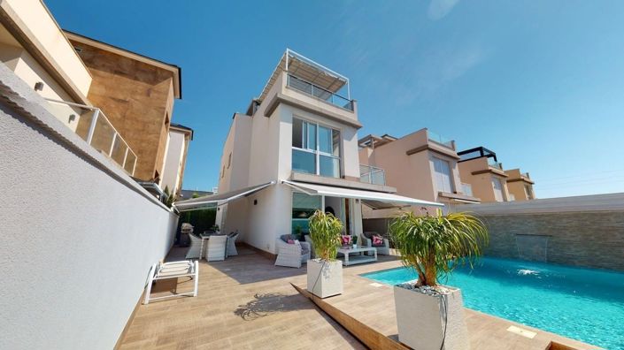 Image No.34-Villa de 4 chambres à vendre à Torrevieja