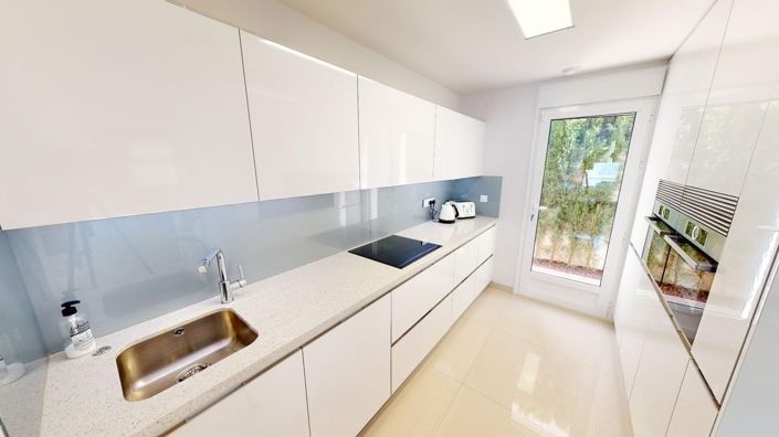 Image No.8-4 Bed Villa for sale