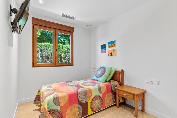 Image No.30-5 Bed Villa for sale