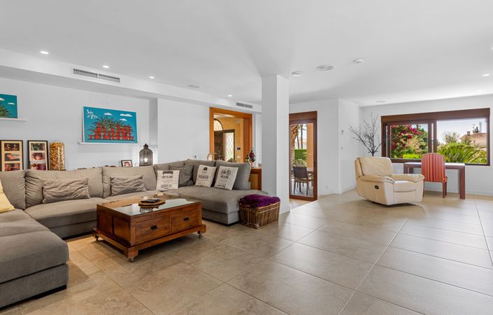 Image No.33-5 Bed Villa for sale