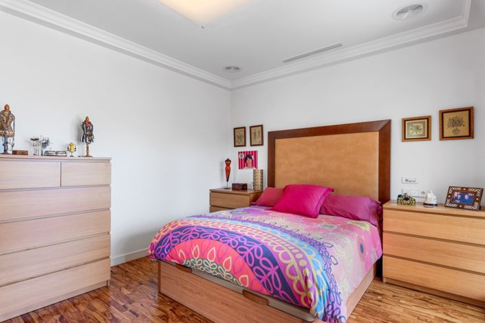 Image No.40-5 Bed Villa for sale