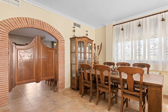 Image No.10-3 Bed Country Property for sale