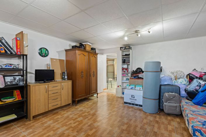 Image No.31-3 Bed Country Property for sale