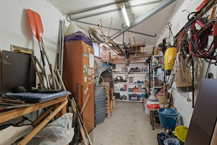 Image No.34-3 Bed Country Property for sale