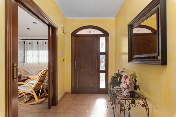 Image No.6-3 Bed Country Property for sale