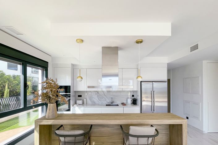 Image No.11-3 Bed Apartment for sale