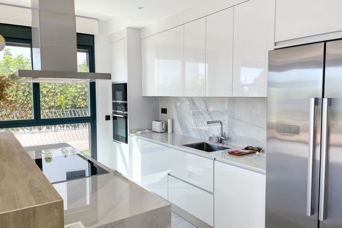 Image No.12-3 Bed Apartment for sale