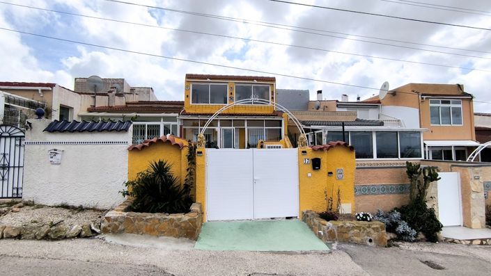 Image No.1-3 Bed Townhouse for sale