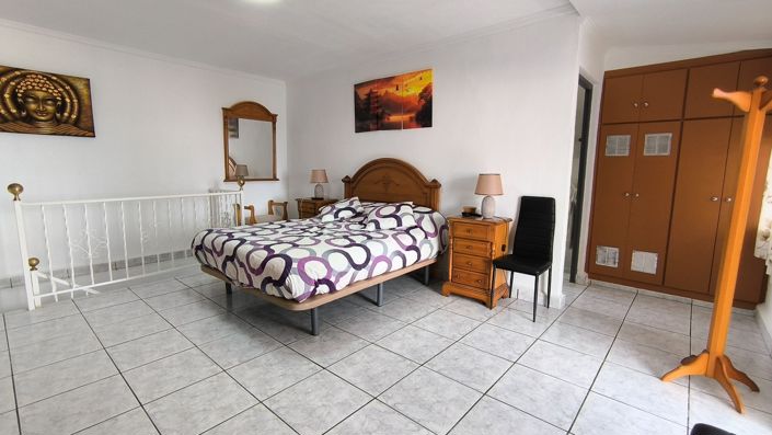 Image No.15-3 Bed Townhouse for sale