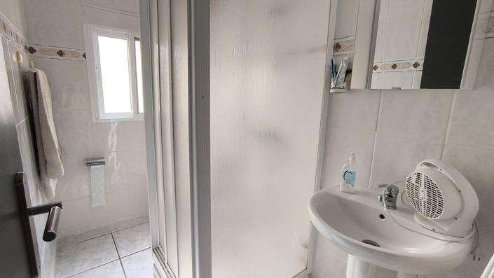 Image No.17-3 Bed Townhouse for sale