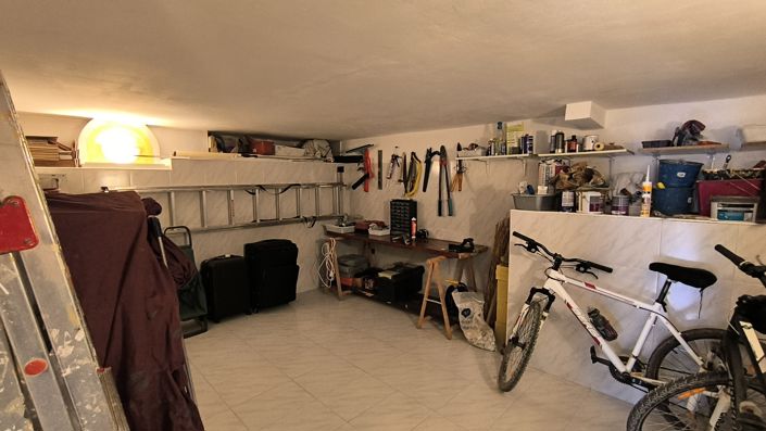 Image No.27-3 Bed Townhouse for sale