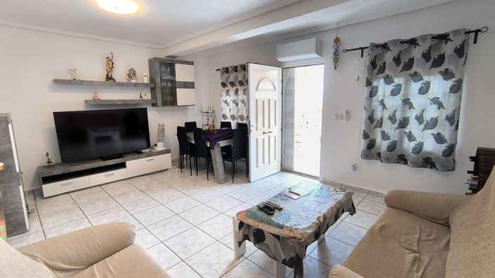 Image No.6-3 Bed Townhouse for sale