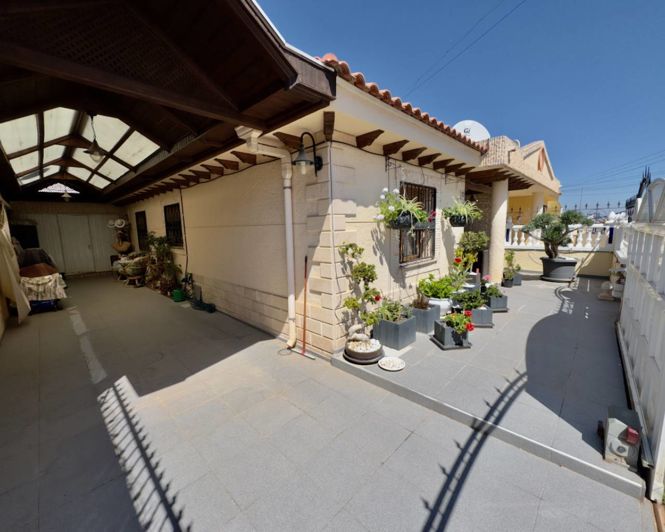 Image No.19-3 Bed Villa for sale