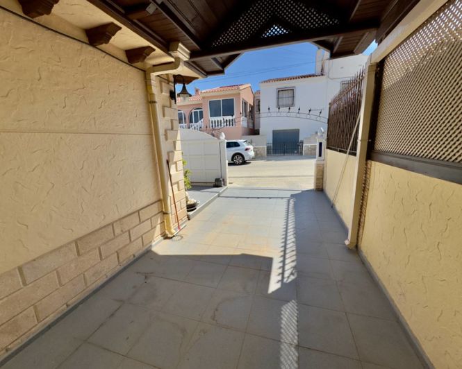 Image No.22-3 Bed Villa for sale