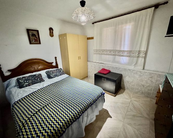 Image No.16-4 Bed Country Property for sale