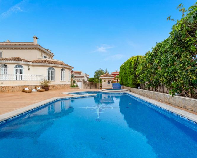 Image No.26-4 Bed Villa for sale