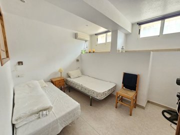 frontpic50-be550