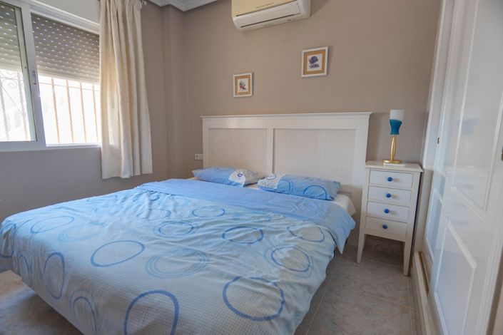 Image No.10-4 Bed Villa for sale