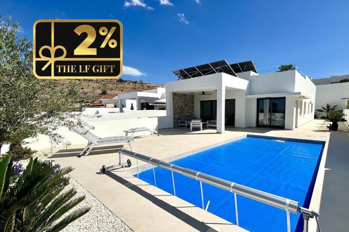 Image No.1-3 Bed Villa for sale