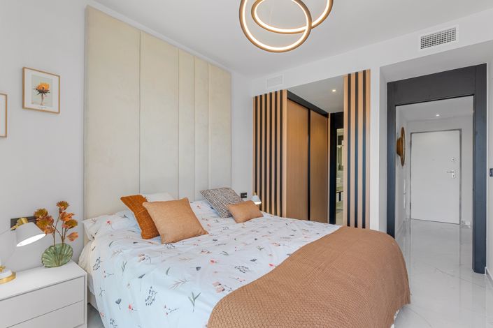 Image No.14-3 Bed Apartment for sale