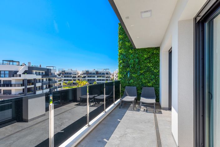 Image No.30-3 Bed Apartment for sale