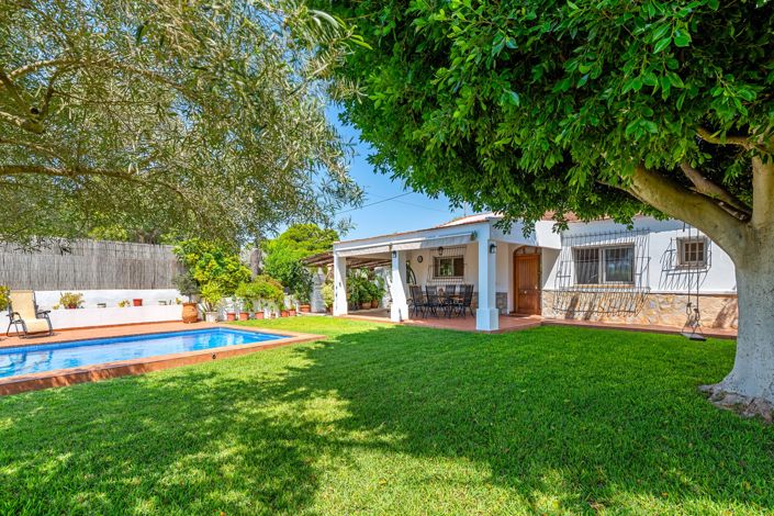 Image No.1-3 Bed Country Property for sale