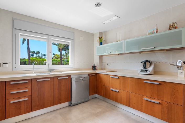 Image No.19-5 Bed Villa for sale