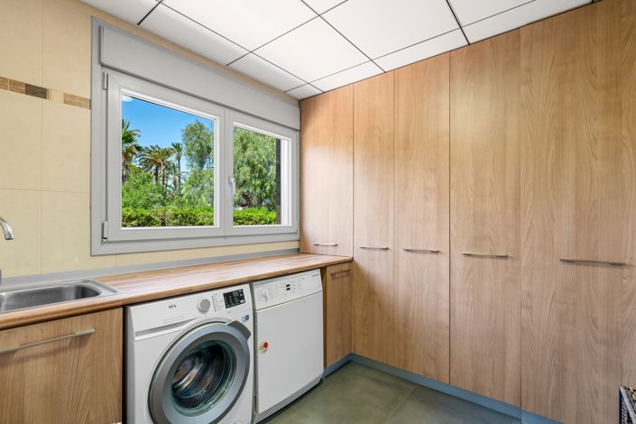 Image No.22-5 Bed Villa for sale