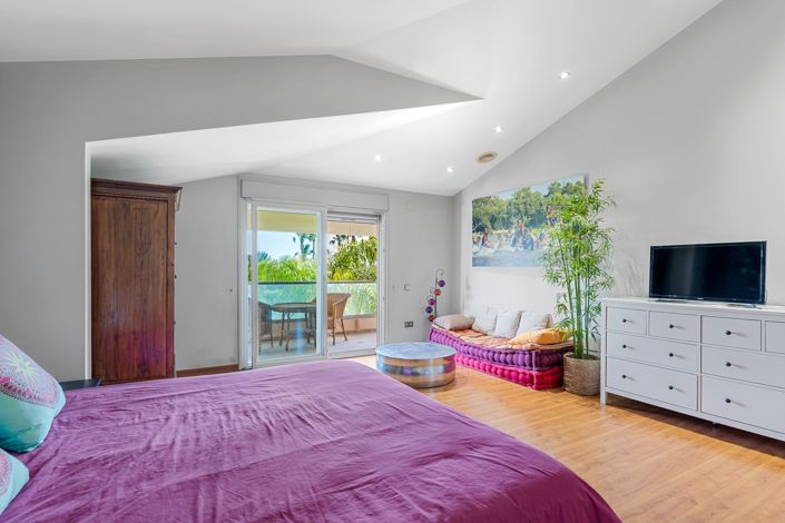 Image No.32-5 Bed Villa for sale