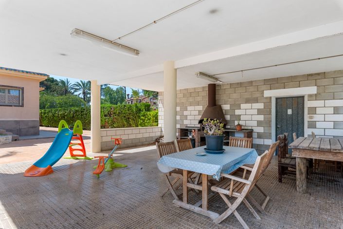 Image No.8-5 Bed Villa for sale