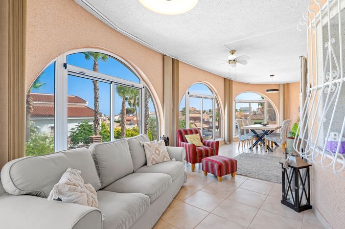 Image No.9-5 Bed Villa for sale