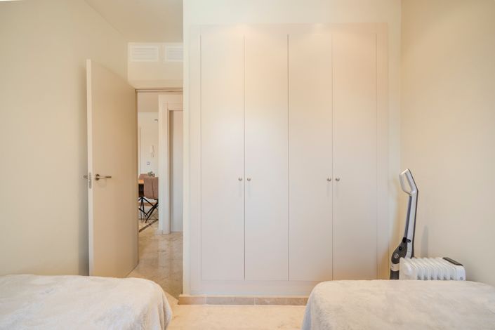 Image No.16-3 Bed Apartment for sale