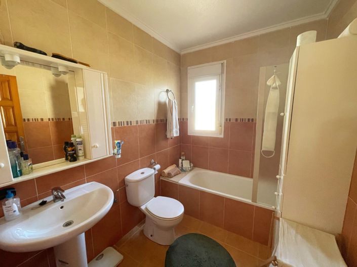 Image No.18-5 Bed Villa for sale