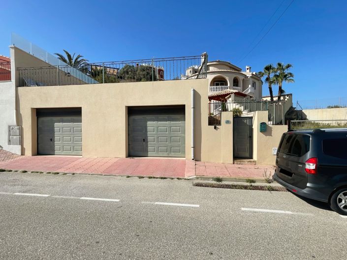 Image No.44-5 Bed Villa for sale