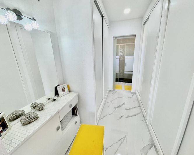 Image No.20-5 Bed Villa for sale