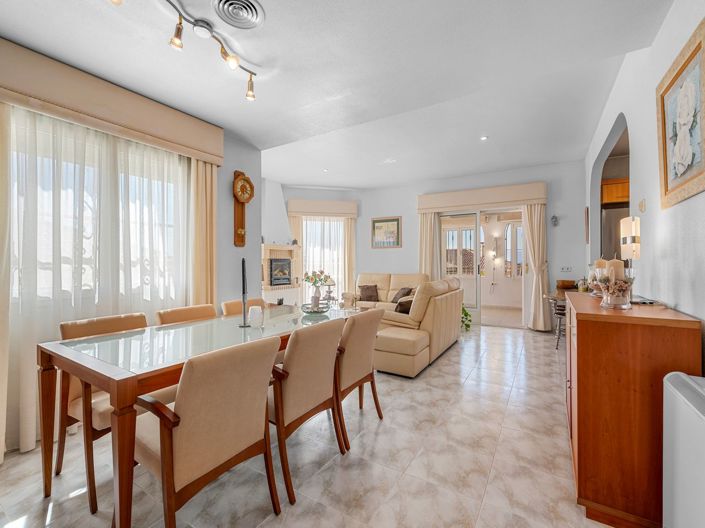 Image No.12-5 Bed Villa for sale