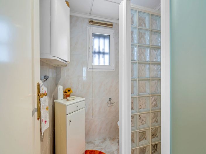 Image No.26-5 Bed Villa for sale