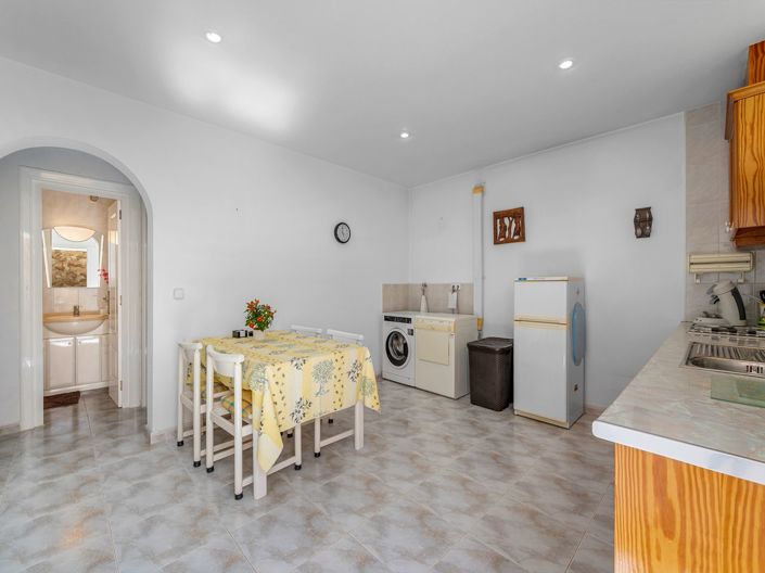 Image No.41-5 Bed Villa for sale