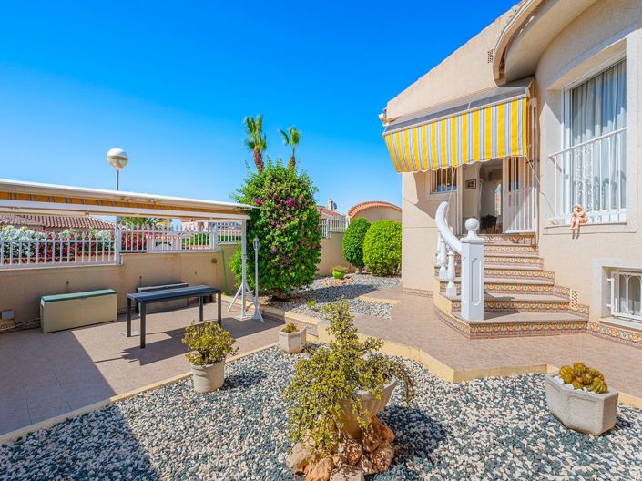 Image No.9-5 Bed Villa for sale