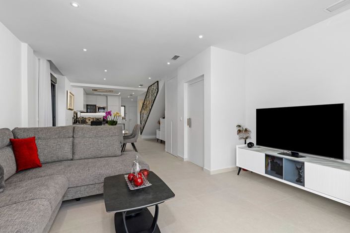 Image No.4-Villa de 4 chambres à vendre à Guardamar del Segura