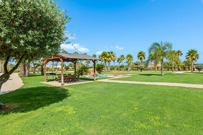 Image No.50-5 Bed Villa for sale