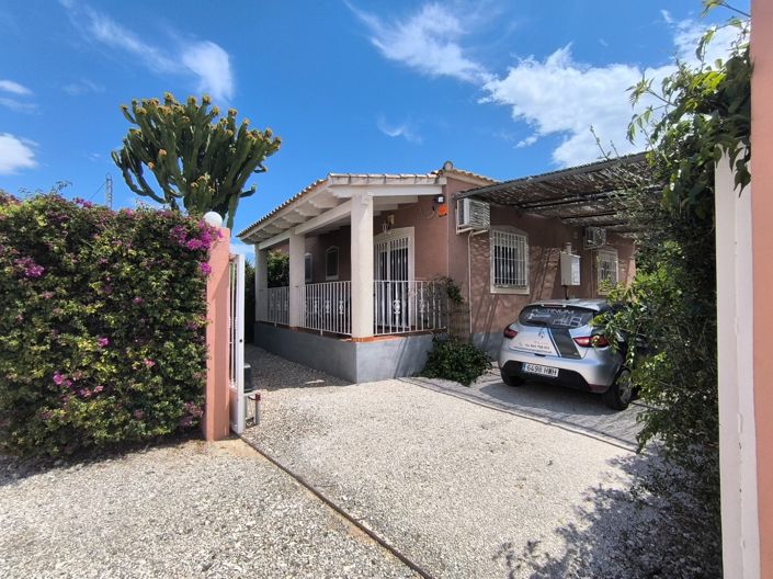 Image No.4-3 Bed Country Property for sale