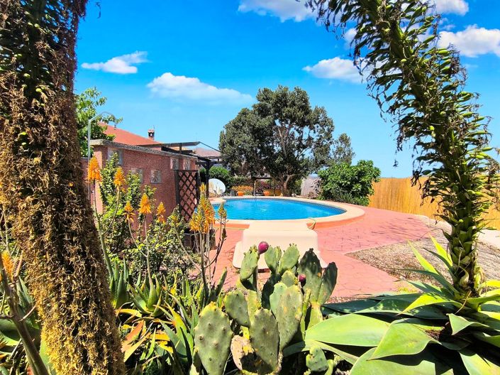 Image No.5-3 Bed Country Property for sale