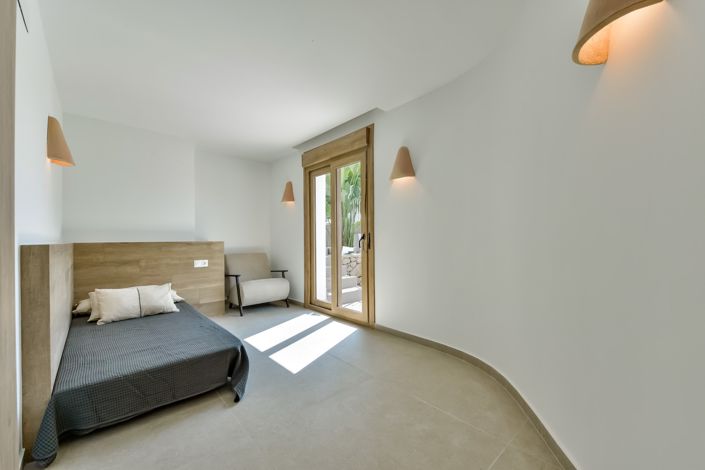 Image No.22-5 Bed Chalet for sale