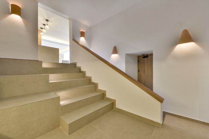 Image No.30-5 Bed Chalet for sale