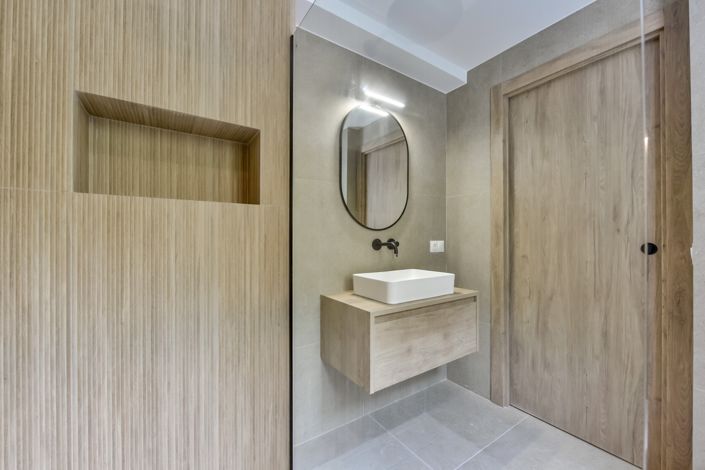 Image No.37-5 Bed Chalet for sale